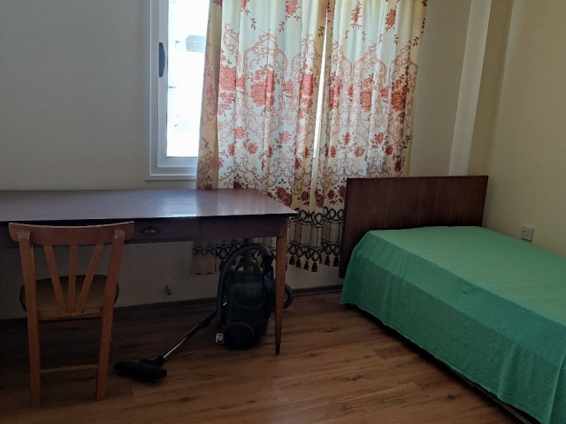 Ortaköy de 3+1 Eşyalı Daire