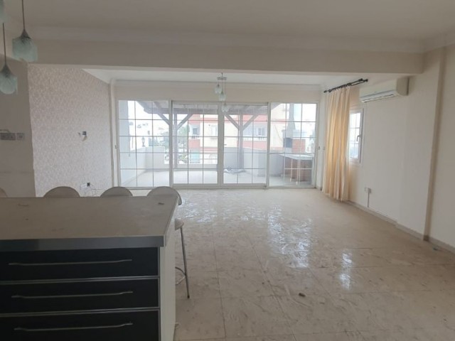 Ortaköyde Mükemmel Lokasyonda çok Geniş penthouse