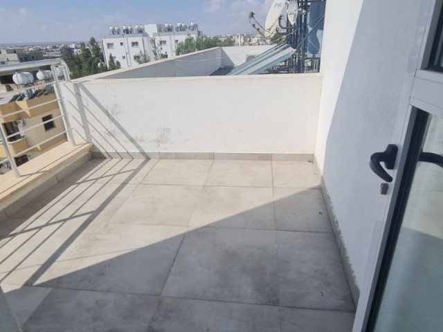 New Penthouse with Large Terrace in Gönyeli ** 