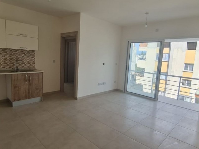 2 + 1 Apartment for Sale in Gönyeli ** 