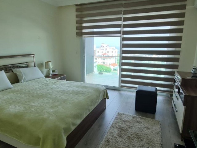 Girne Yeni Liman Bölgesinde 3+1 Satılık Penthouse 