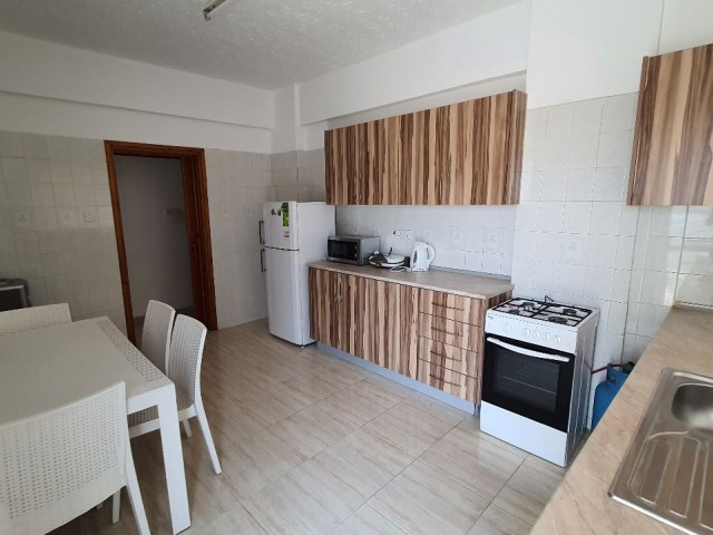 Whether you live in it or rent it or use it as an office... 3+1 flat in a VERY GOOD location in Taşkınköy...