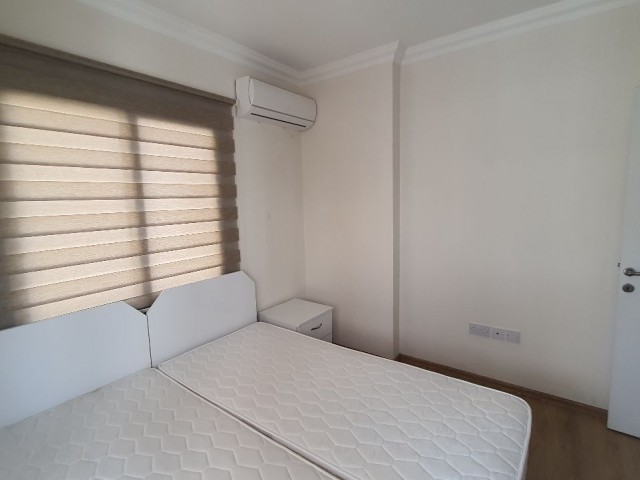 Girne merkezde, 75m2 büyüklüğünde, EŞYALI 2+1 DAİRE...  