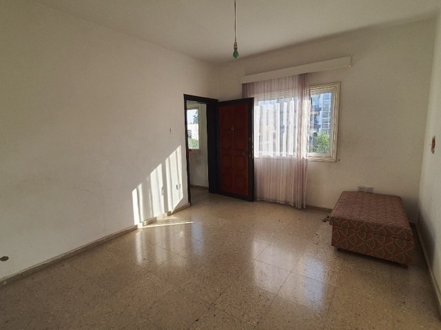 3+1 flat of 135m2 in size, within walking distance of Dereboyu...