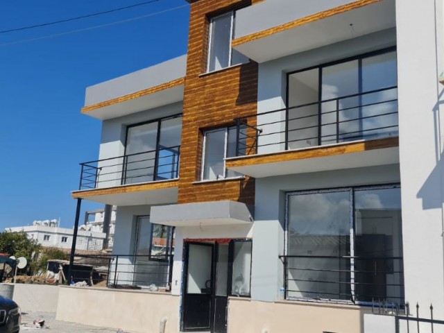 3+1 Above Ground Flat for Sale in Küçük Kaymaklı