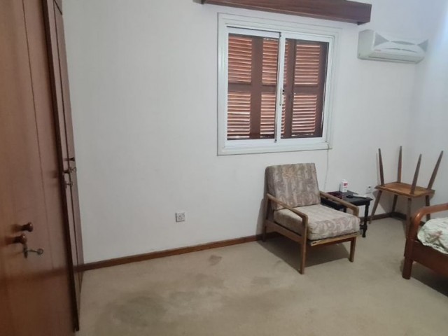 3+1 Very Spacious Flat for Rent in Kumsal