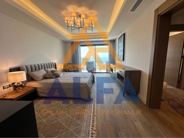 Girne Esentepe Bölgesinde Denize Sıfır Ultra Lüx 4+1 Villa