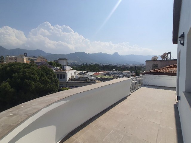 UNFURNISHED 1+1 OFFICE in the center of Kyrenia, 100m2 in size...