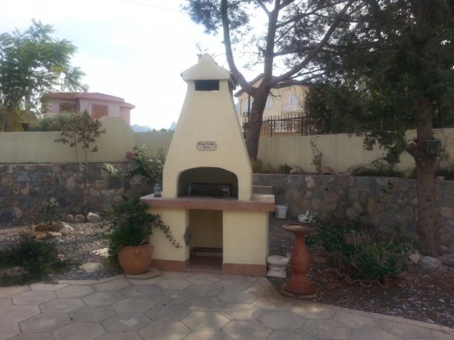 Kyrenia Edremit Villa with Pool for Sale ** 