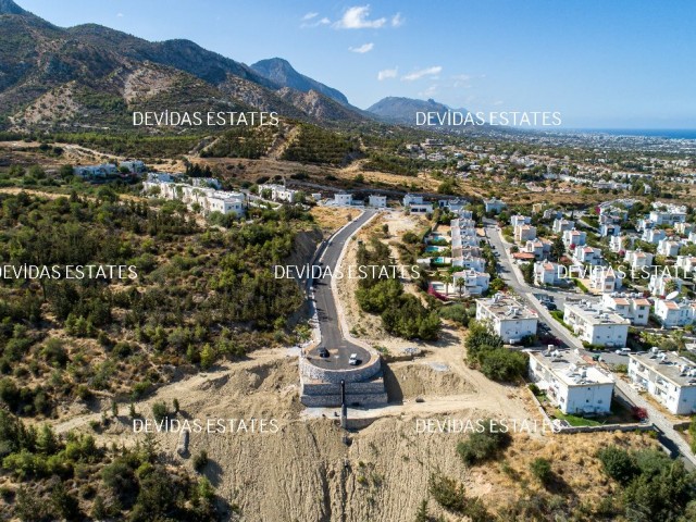 610 m2 - 1200 m2 Grundstücke zum Verkauf in Kyrenia Chatalköy / Panorama-Landschaft ** 