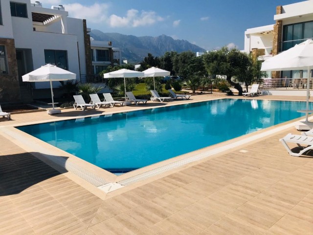 Flat For Sale in Zeytinlik, Kyrenia