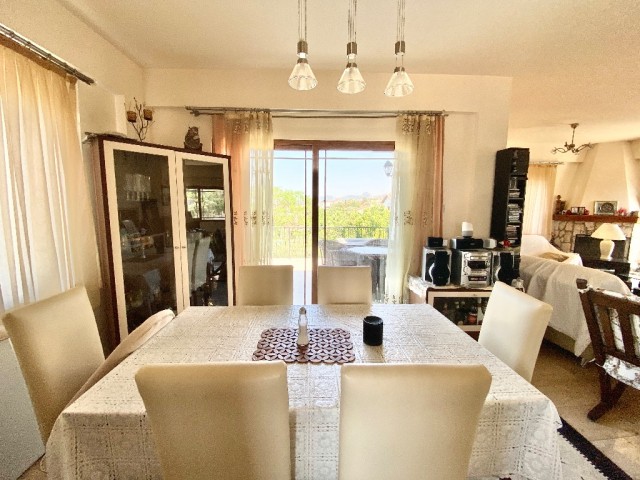 4+1 Villa zu verkaufen in Kyrenia, Ozanköy / 1220m2 / mit Garten ** 