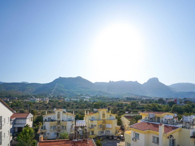 Eben Kaufen in Yukarı Girne, Kyrenia