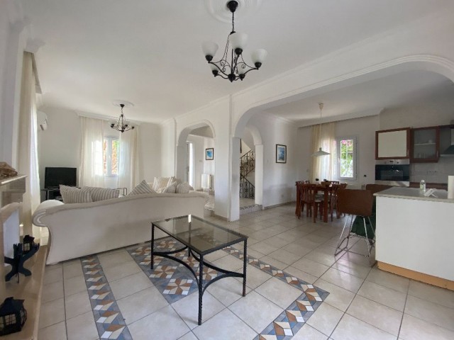 Villa To Rent in Bellapais, Kyrenia