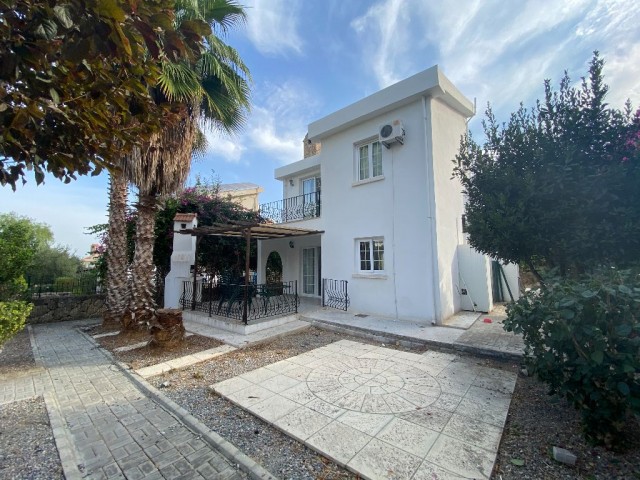 Girne Bellapais'de Kiralık Villa | Eşyalı | 120 m2