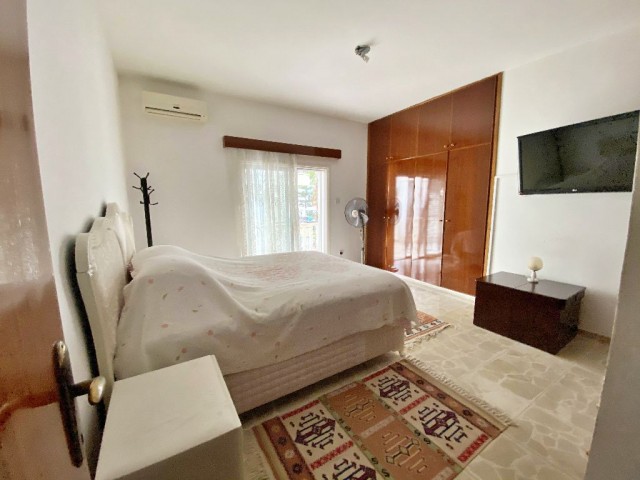 3+1 Wohnung zum Verkauf in Kyrenia Zentrum / 234m2 / gepflegt ** 