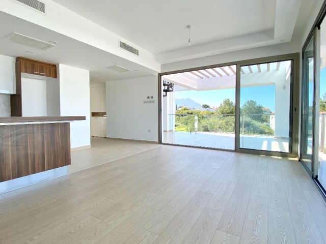 Flat For Sale in Alsancak, Kyrenia