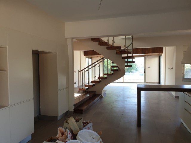 Villa For Sale in Alsancak, Kyrenia