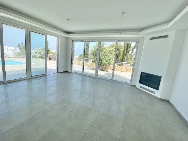 Kyrenia Esentepe / 5+1 Neue Villa zum Verkauf / Panorama Meer und Berg Manazarali / Privater Pool / großer Garten ** 