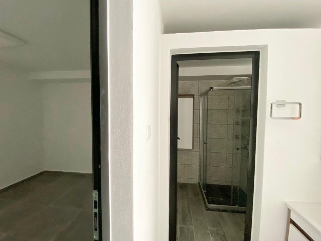 Girne Edremit | 4+1 Lüks Satılık  Villa | Havuz | Bağımsız 40 m2 Misafir Veya Hobi Evi| Merkezi Kalorifer  Sistemi |