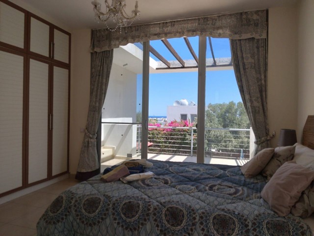 Kyrenia Esentepe / Luxus Möblierte 3 + 1 Villa Zum Verkauf / Privater Pool / Garten / Berg-Und Meerblick ** 