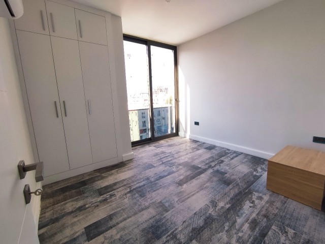 Girne Merkez | 3+1 Satılık Penthouse | Deniz ve Dağ Manzaralı