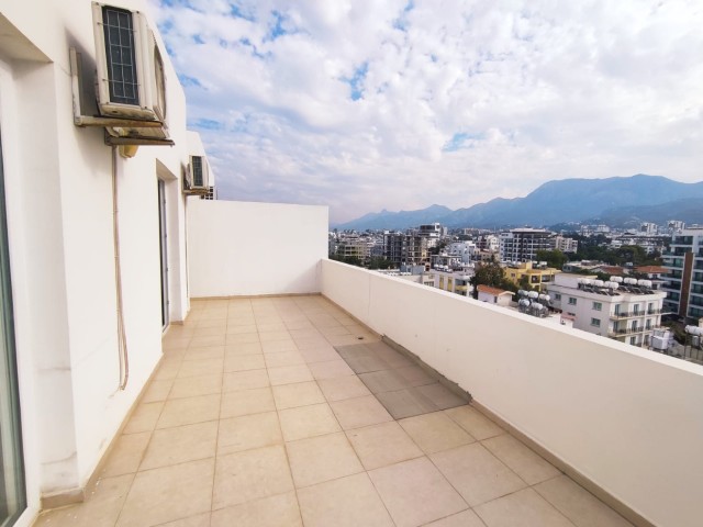 Girne Kaşgar’da 2+1 Satılık | Penthouse Daire| Deniz ve Dağ Manzaralı | Fırsat Fiyat