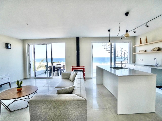  Kyrenia Bahceli |Uncut Sea View | 100mt Away From Sea |3 bedrooms Penthouse