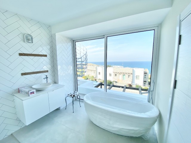  Kyrenia Bahceli |Uncut Sea View | 100mt Away From Sea |3 bedrooms Penthouse