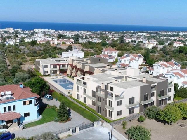 Kyrenia,Dogankoy | Duplex 2+1 Wohnung zu verkaufen | Gemeinschaftspool | Überdachte Garage | Vor Ort