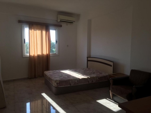 GAZİMAĞUSA  KALILAND DA KİRALIK 2+1 DAİRE