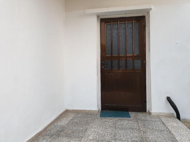 3+1 Flat for rent in the center of Mağusa 