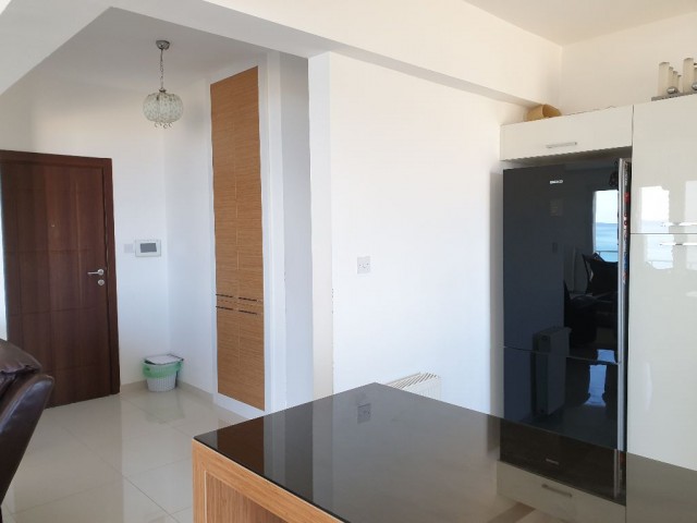 3+1 lux flat for rent in Seahouse Gulseren