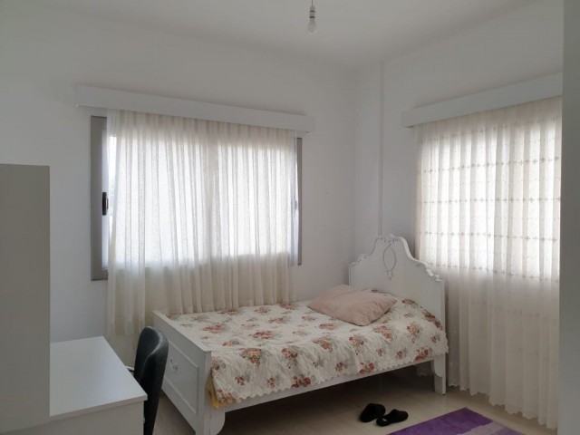 kiralık 1+1 daire eşyalı  mağusa gülseren