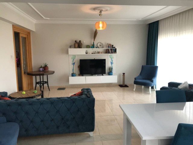 3 + 1 APARTMENT IN A CLEAN CONDITION WITH A SIZE OF 130 m2 IN THE Jul GARDENS AREA ** 