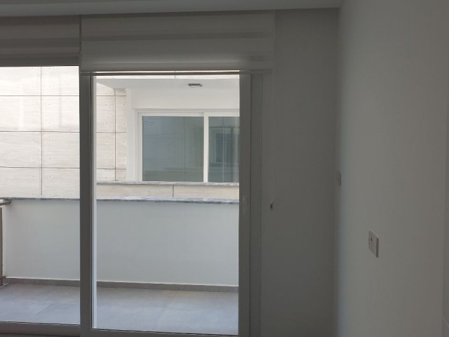 2+1 ,110 m² brand new flat for sale in Courtyard ** 