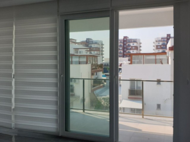 2+1 ,110 m² brand new flat for sale in Courtyard ** 