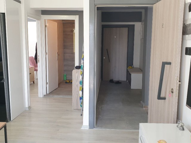 Zu verkaufen 1 + 1 , Wohnung Famagusta Canakkale ** 