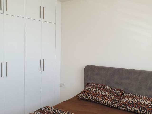 Zu verkaufen 2 + 1 ,75 m2 Wohnung in Famagusta Canakkale ** 