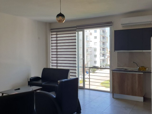 Zu verkaufen 2 + 1 ,75 m2 Wohnung in Famagusta Canakkale ** 