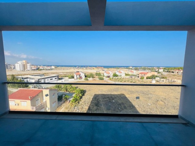 2+1 Penthouse-Wohnung Zur Miete Mit Meerblick In Long Beach, Pier ** 