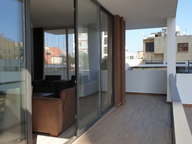 Satılık 2+1 ,90 m²  eşyalı lüks daire Uptwon parkta