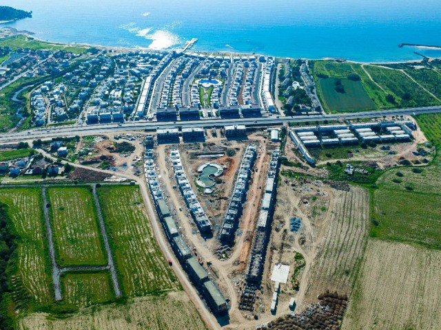 Boğaz, İskele'de Deniz Manzaralı Satılık Daireler