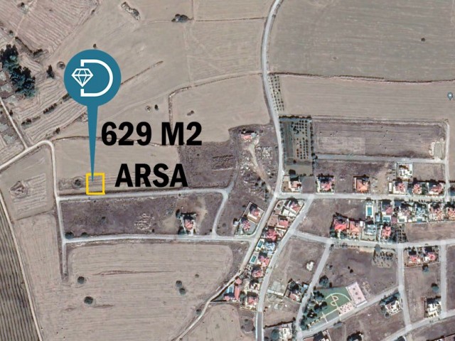 Boğaz, İskele'de etrafında elit projelerin yapıldığı bir konumda Satılık 629m2 Arsa