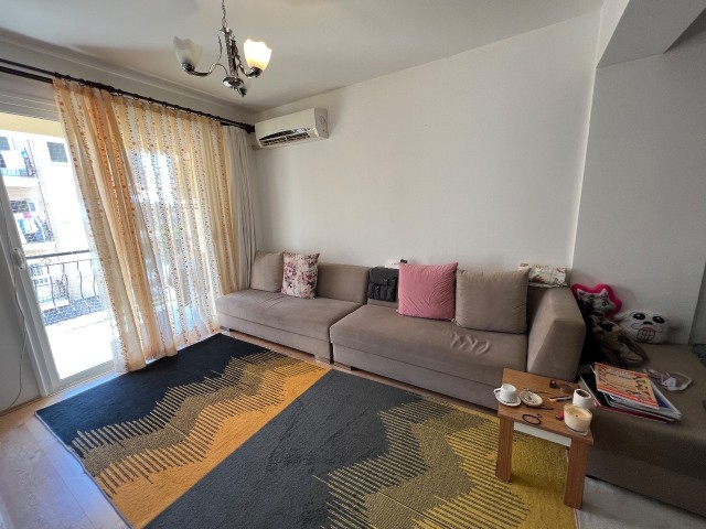 Mağusa çanakkele bölgesinde noyanlar apartmanında satılık 2+1 ful eşyalı daire