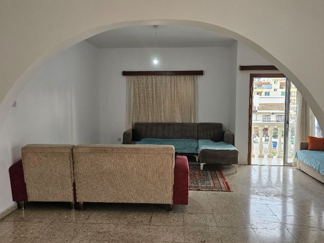 3+1 furnished flat for rent in Famagusta Gülserende