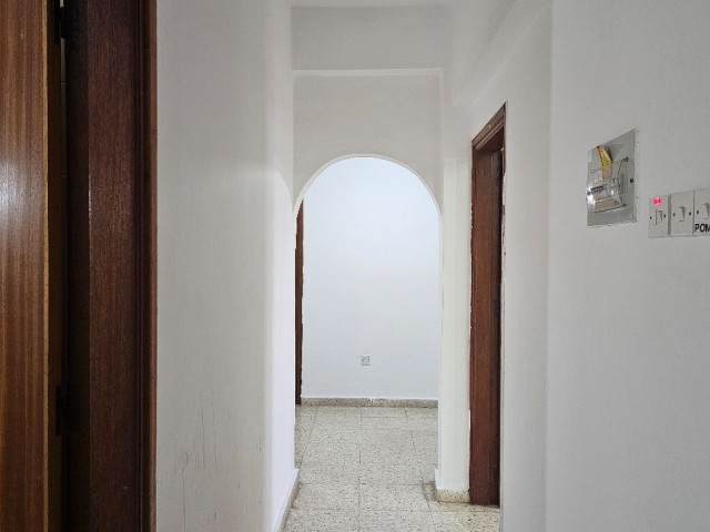 Kiralık 3+1 eşyalı daire Mağusa Gülserende