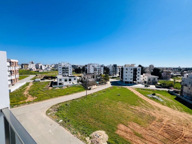 2+1 Penthouse-Wohnung zum Verkauf in Çanakkale, Famagusta