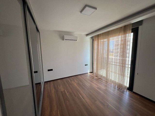 2+1 brandneue Wohnung mit dem größten Balkon im 2. Stock, die entweder zum Wohnen oder als Büro genutzt werden kann, im SKY Sakarya-Projekt, dem neuen Favoriten von Famagusta.