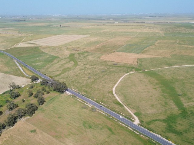 Feld zum Verkauf in Akdoğan, Region Türkmenköy